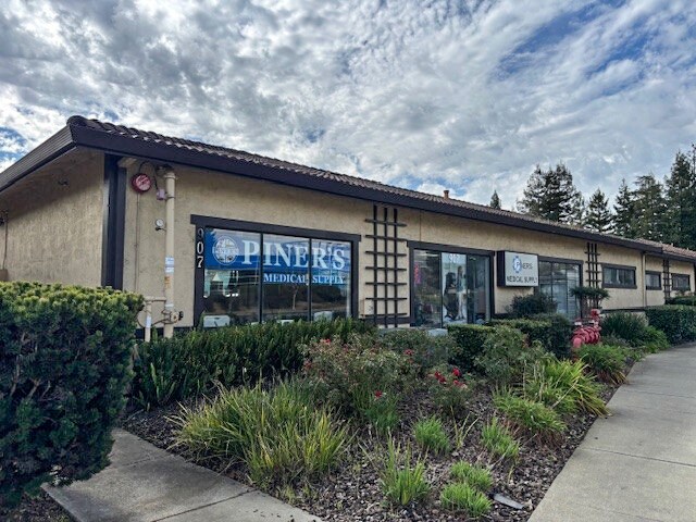 907-911 Trancas St, Napa, CA à vendre - Photo de l’immeuble – Image 1 sur 13