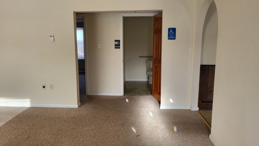 725 N US Route 15, Dillsburg, PA à louer - Photo intérieure – Image 2 sur 13