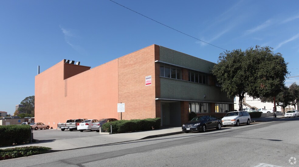 41 S Chester Ave, Pasadena, CA à louer - Photo principale – Image 1 sur 13