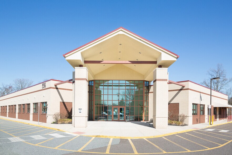 556 Egg Harbor Rd, Sewell, NJ à louer - Photo de l’immeuble – Image 2 sur 5