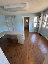58 E Main St, Plainville, CT à louer Photo intérieure– Image 2 sur 26