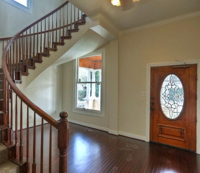 2918 Bagby, Houston, TX à louer - Photo de l’immeuble – Image 2 sur 6