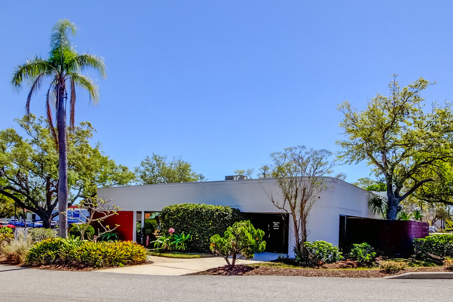 7603 Seminole Blvd, Seminole, FL à vendre - Photo de l’immeuble – Image 1 sur 42
