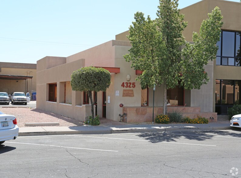 4325 N 75th St, Scottsdale, AZ à louer - Photo principale – Image 1 sur 14