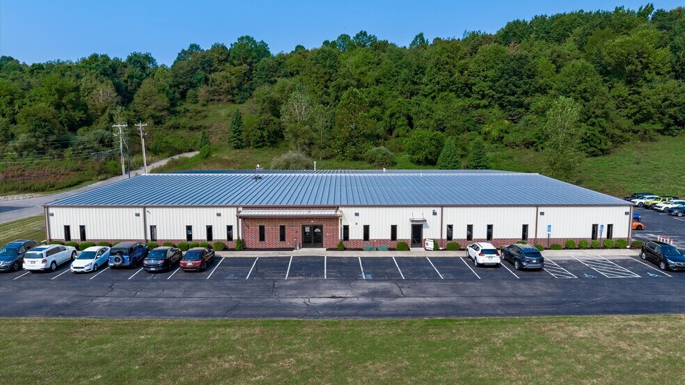 61501 Southgate Rd, Cambridge, OH à louer - Photo de l’immeuble – Image 1 sur 12