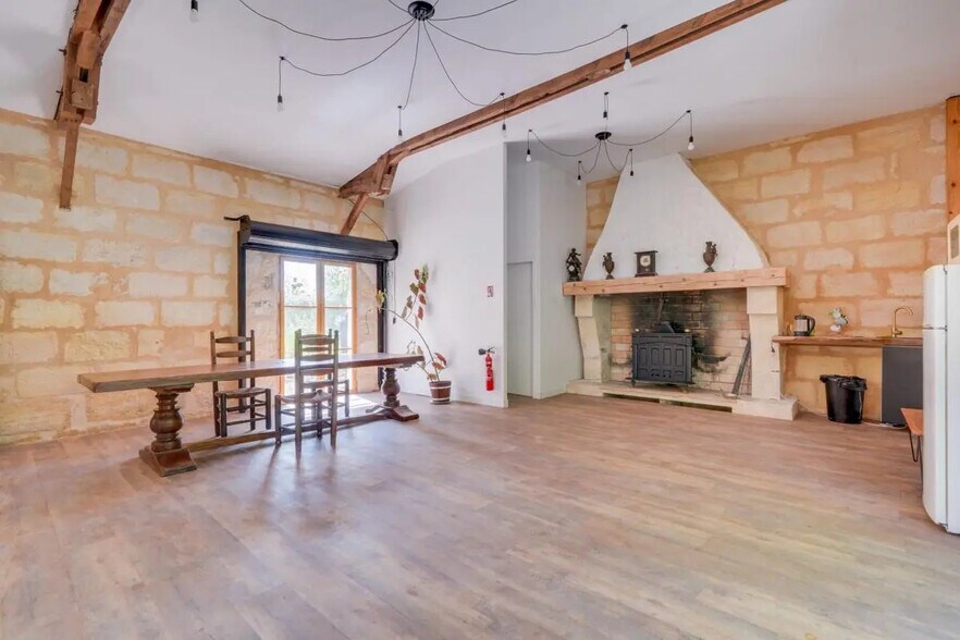 Bureau dans Lormont à louer - Photo de l’immeuble – Image 3 sur 14