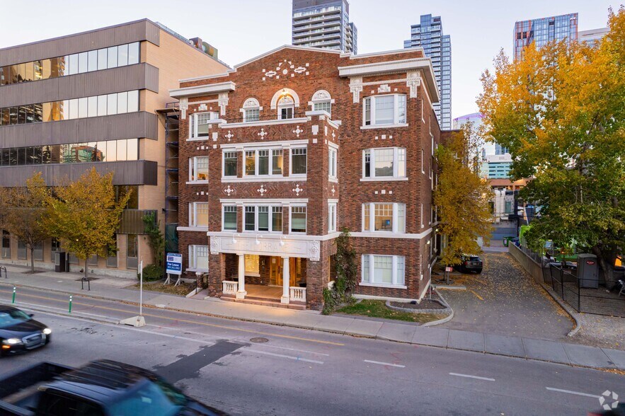 620 12 Ave SW, Calgary, AB à louer - Photo de l’immeuble – Image 3 sur 5