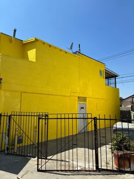 10111 Long Beach Blvd, Lynwood, CA à vendre - Photo de l’immeuble – Image 3 sur 6