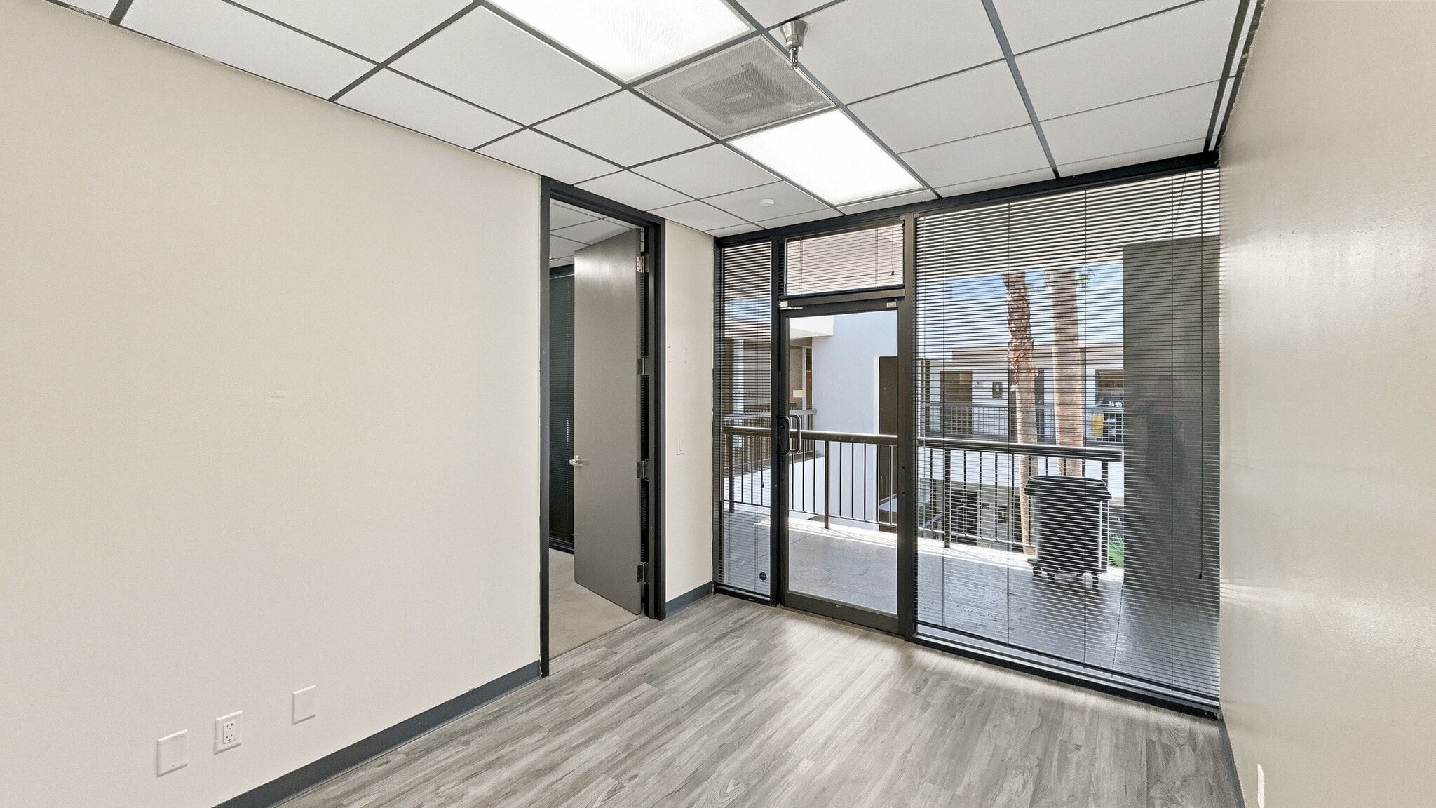 1500 E Tropicana Ave, Las Vegas, NV à louer Photo intérieure– Image 1 sur 4