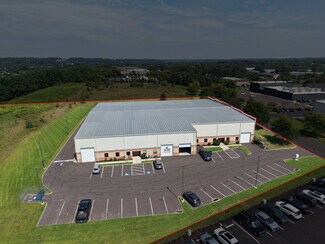 Plus de détails pour 1537 Campus Dr, Warminster Township, PA - Industriel/Logistique à louer