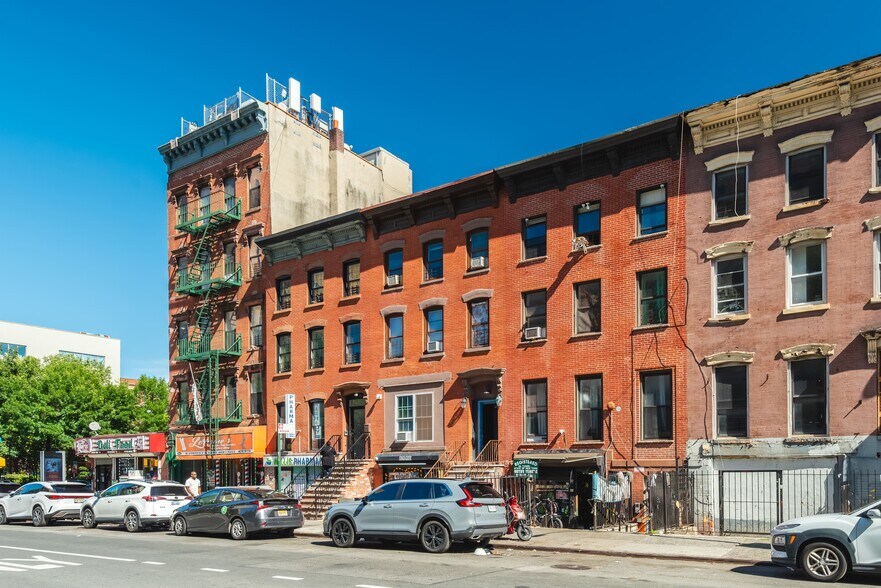 368 Willis Ave, Bronx, NY à vendre - Photo de l’immeuble – Image 3 sur 12
