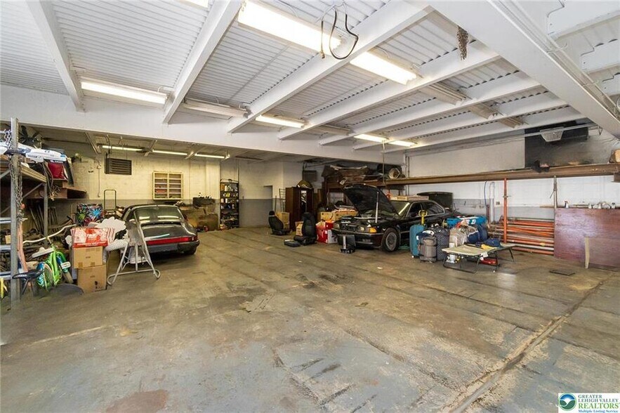 839 S Front St, Allentown, PA à vendre - Photo de l’immeuble – Image 3 sur 6
