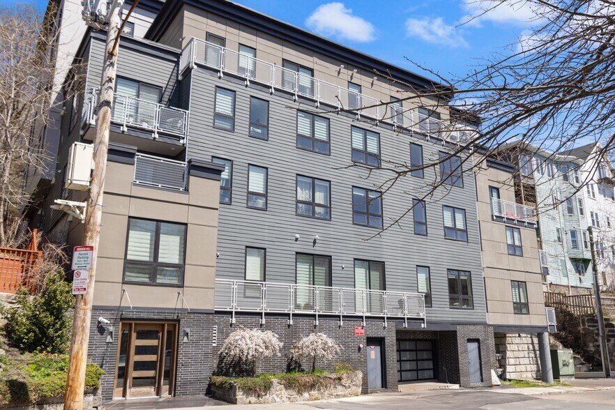 40 Fisher Ave, Boston, MA à vendre - Photo de l’immeuble – Image 3 sur 55