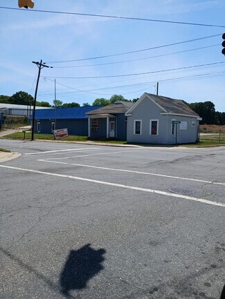 Plus de détails pour 103 E Harrison St, Reidsville, NC - Bureau à vendre