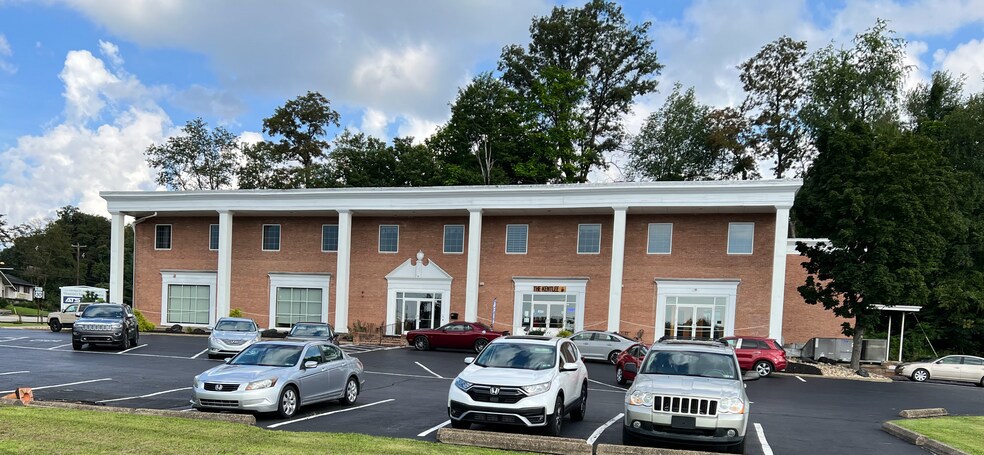 4764 Us-30 East, Greensburg, PA à louer - Photo de l’immeuble – Image 2 sur 8