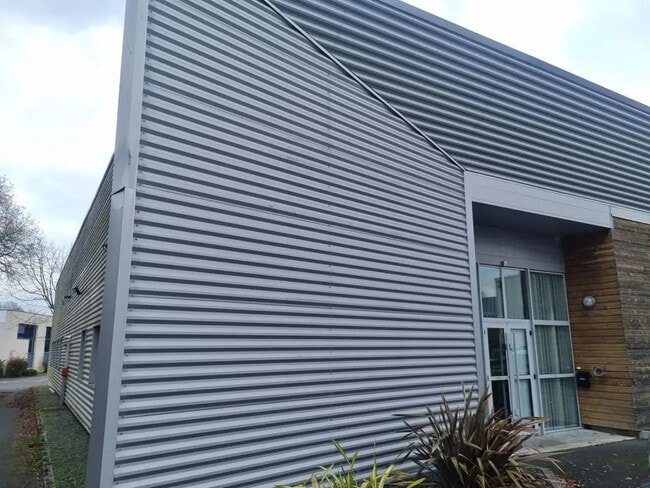 Plus de détails pour Industriel/Logistique à louer