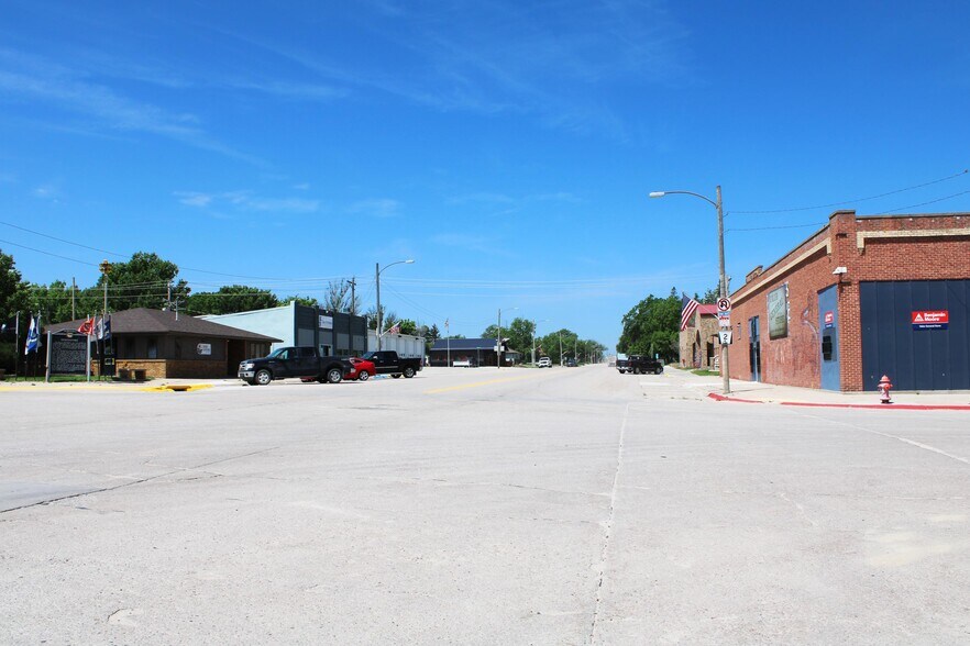 800 Box Butte Ave, Hemingford, NE à vendre - Photo de l’immeuble – Image 3 sur 27