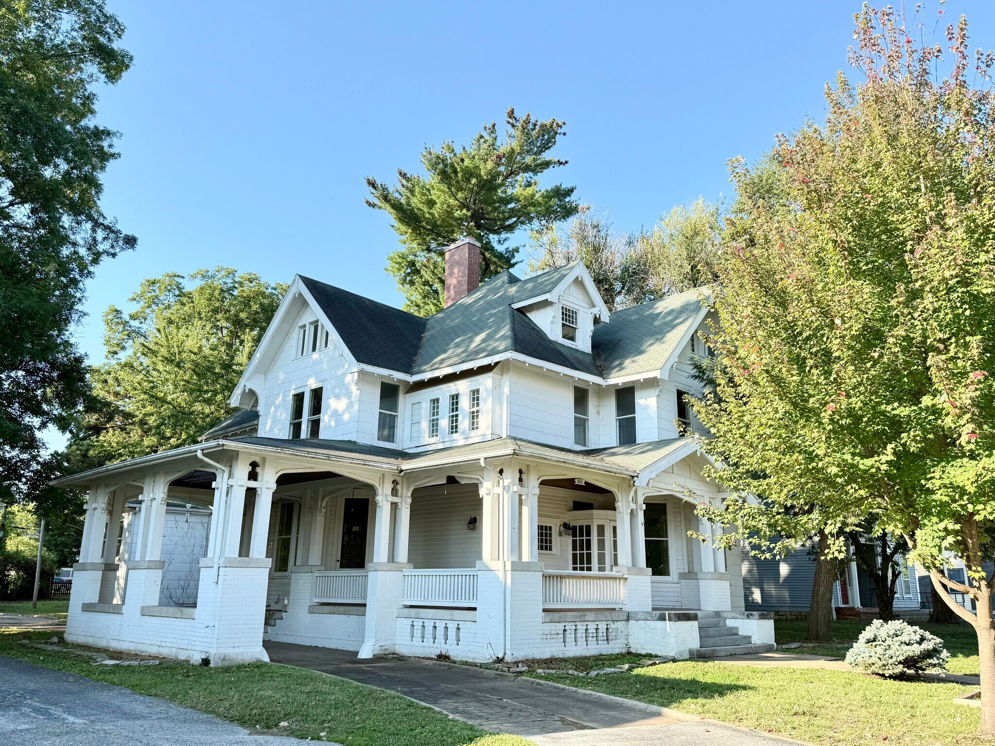 800 E Walnut St, Springfield, MO à vendre Photo de l’immeuble– Image 1 sur 10