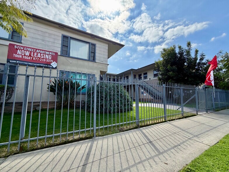 1026-1036 W 57th St, Los Angeles, CA à vendre - Photo de l’immeuble – Image 2 sur 12