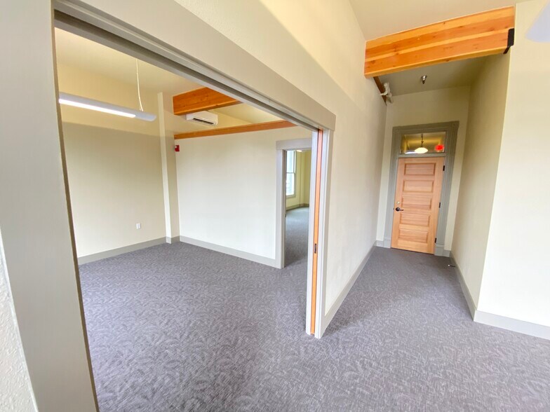 205 SE Grand Ave, Portland, OR à louer - Photo intérieure – Image 2 sur 8