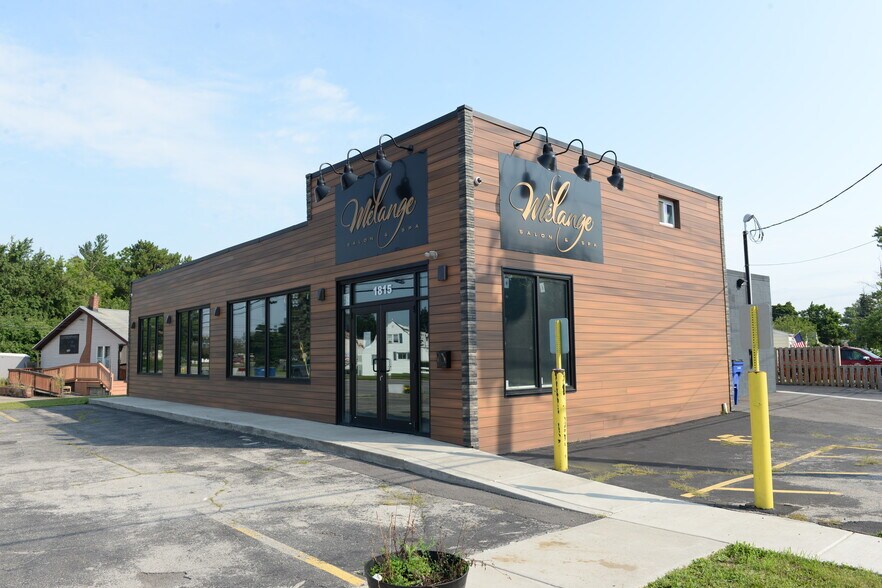 1815 Eggert Rd, Buffalo, NY à louer - Photo de l’immeuble – Image 2 sur 38