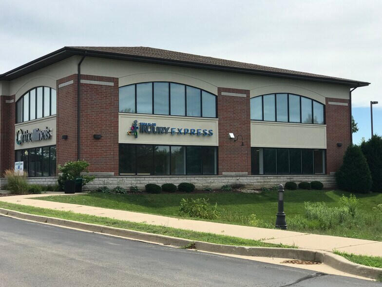 4119 W Shamrock Ln, Mchenry, IL à vendre - Photo de l’immeuble – Image 3 sur 11