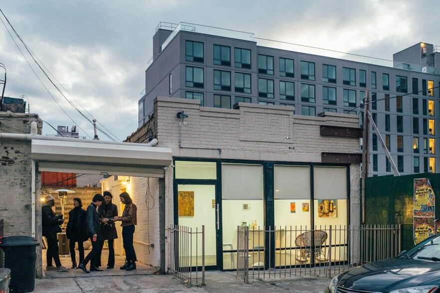 58 Ainslie St, Brooklyn, NY à louer - Photo de l’immeuble – Image 2 sur 12