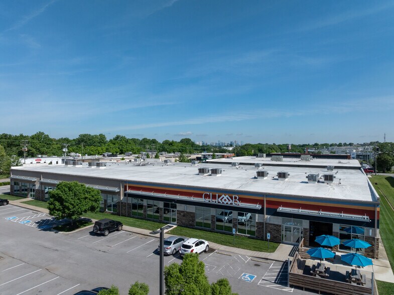 2926 Kraft Dr, Nashville, TN à louer - Photo de l’immeuble – Image 2 sur 16