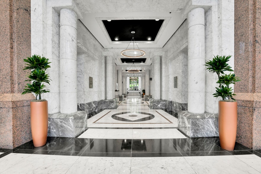 1420 Peachtree St NE, Atlanta, GA à louer - Hall d’entrée – Image 3 sur 18