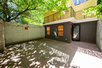 Plus de détails pour 325 E 14th St, New York, NY - Local commercial à louer