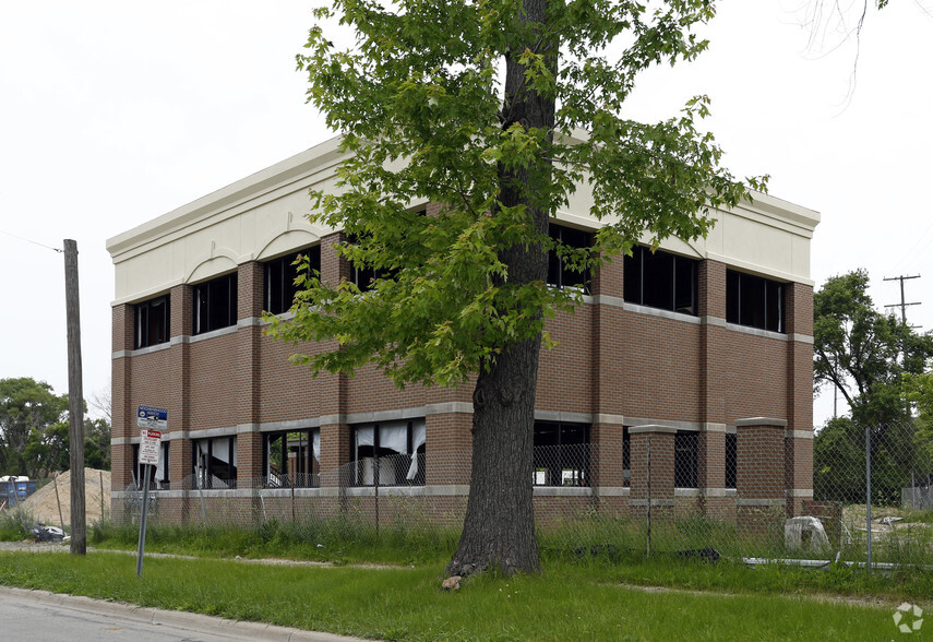 9550 Dix St, Dearborn, MI à louer - Photo de l’immeuble – Image 2 sur 2
