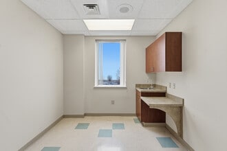 3550 Main St, Springfield, MA à louer Photo intérieure– Image 2 sur 11