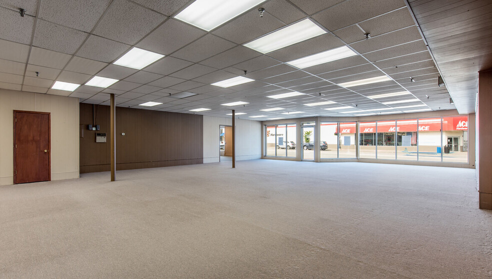 405 Broadway St, Alexandria, MN à vendre - Photo de l’immeuble – Image 2 sur 5