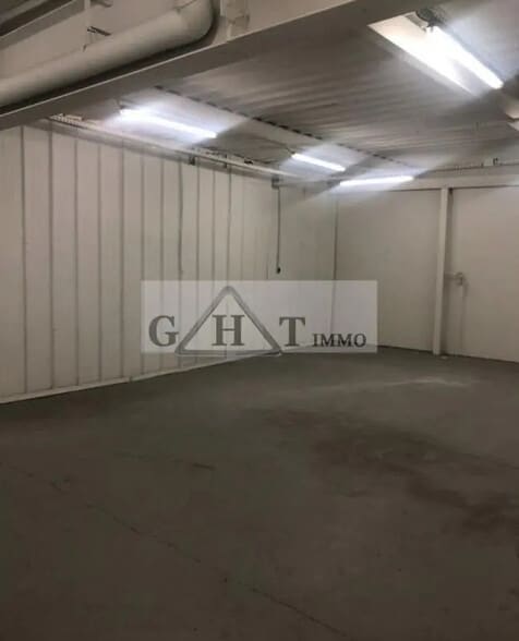 Industriel/Logistique dans Villeneuve-la-Garenne à louer - Photo intérieure – Image 2 sur 4