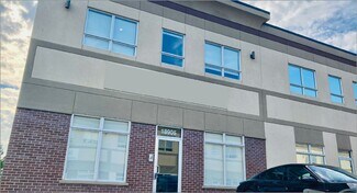 Plus de détails pour 18905 111 Av NW, Edmonton, AB - Local d’activités à vendre