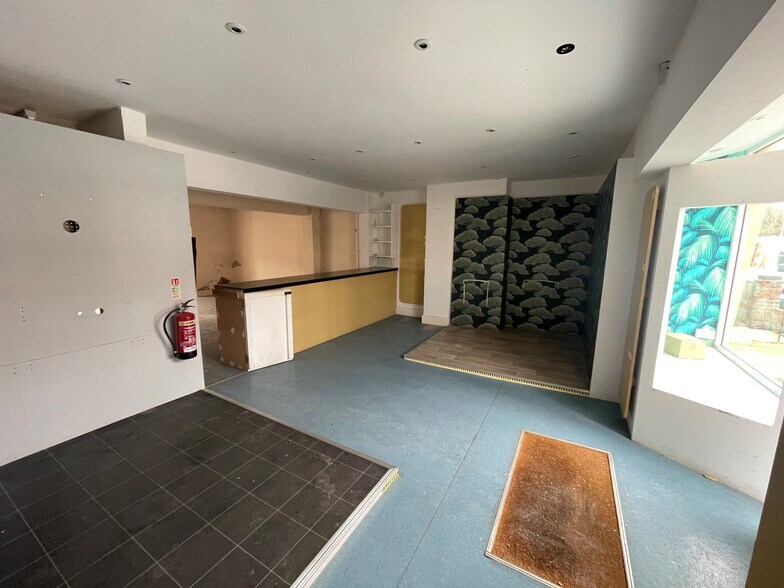 58 Wolverton Rd, Milton Keynes à louer - Photo de l’immeuble – Image 2 sur 9