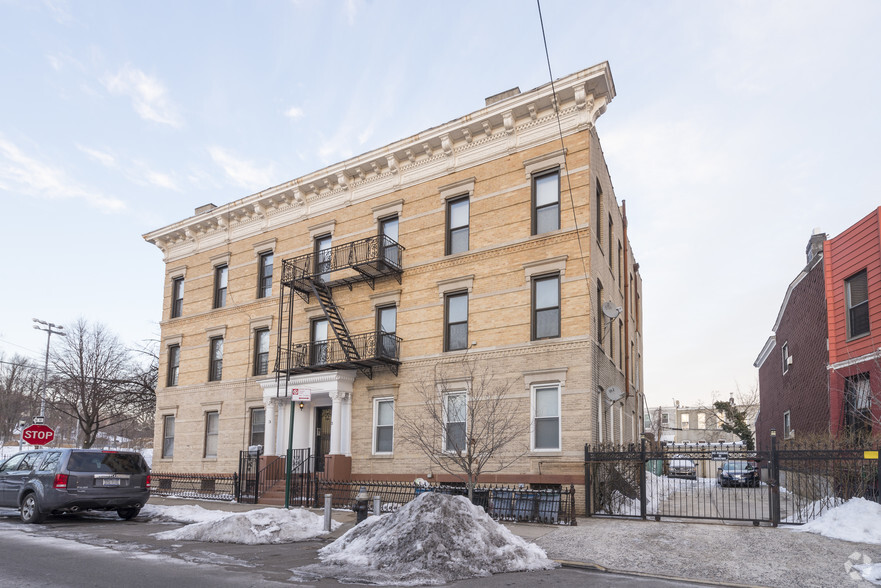 3 Essex St, Brooklyn, NY à vendre - Photo principale – Image 3 sur 4