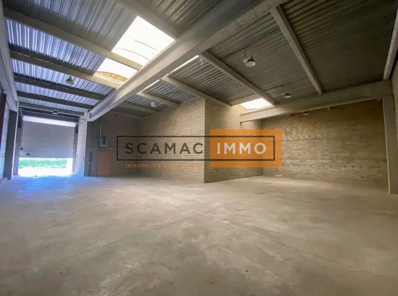 Local d'activités dans Mareuil-lès-Meaux à vendre - Photo de l’immeuble – Image 1 sur 3