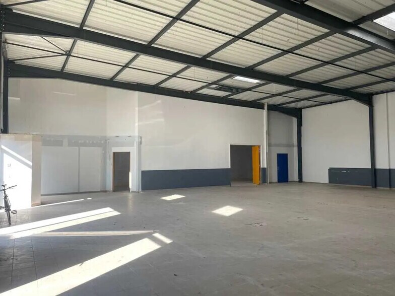 Local d’activités dans Lyon à louer - Photo intérieure – Image 3 sur 3