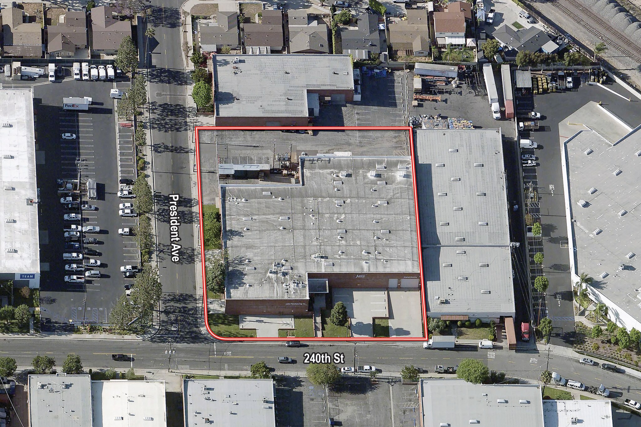 1429 240th St, Harbor City, CA à louer Photo de l’immeuble– Image 1 sur 9