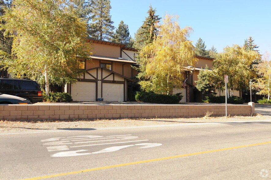 1111 Apple Ave, Wrightwood, CA à vendre - Photo de l’immeuble – Image 3 sur 13