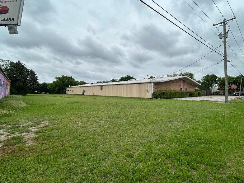 3228 Beckley Rd, Lancaster, TX à vendre - Photo de l’immeuble – Image 3 sur 13