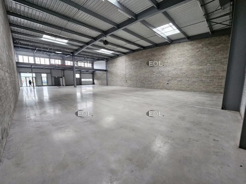 Local d’activités dans Créteil à louer - Photo intérieure – Image 3 sur 7