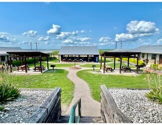 Plus de détails pour Choke Canyon Lodge – à vendre, Three Rivers, TX