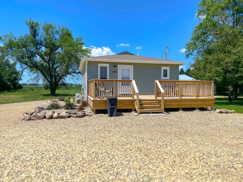 605 SD Highway 25 S, De Smet, SD à vendre - Photo principale – Image 1 sur 20