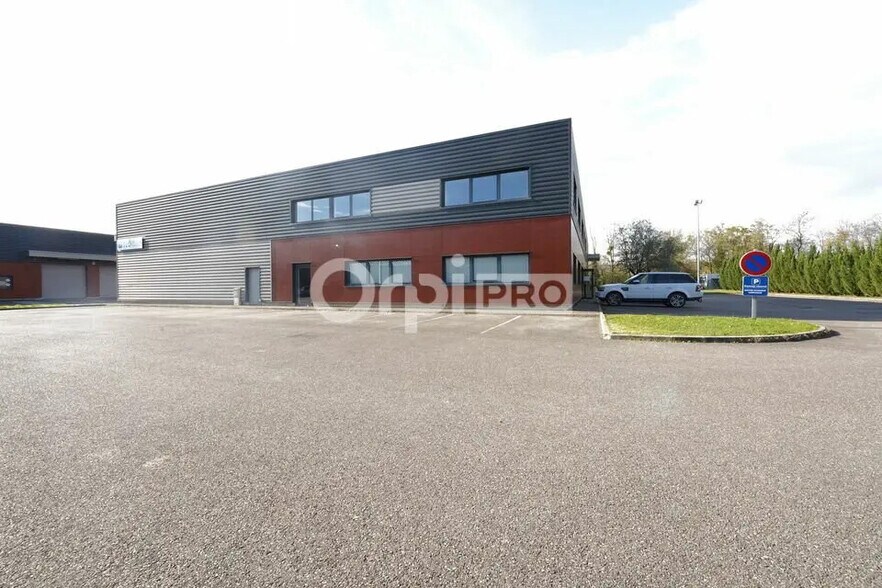 Bureau dans Marcilly-d'Azergues à louer - Photo de l’immeuble – Image 1 sur 12