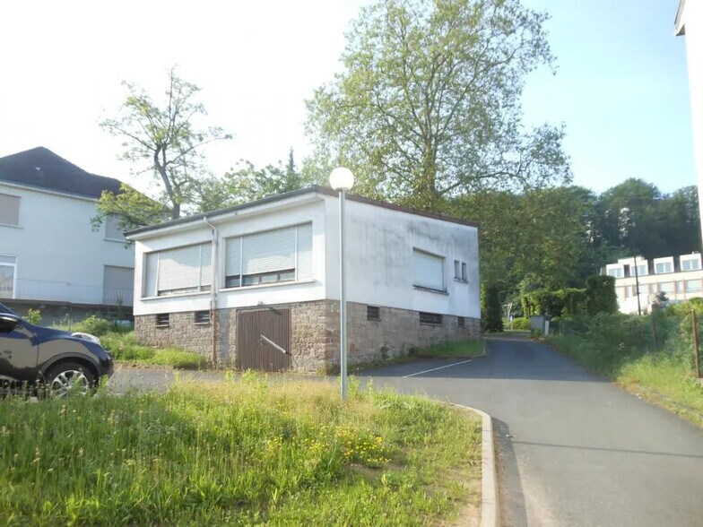 Local d’activités dans Forbach à louer - Photo de l’immeuble – Image 2 sur 7