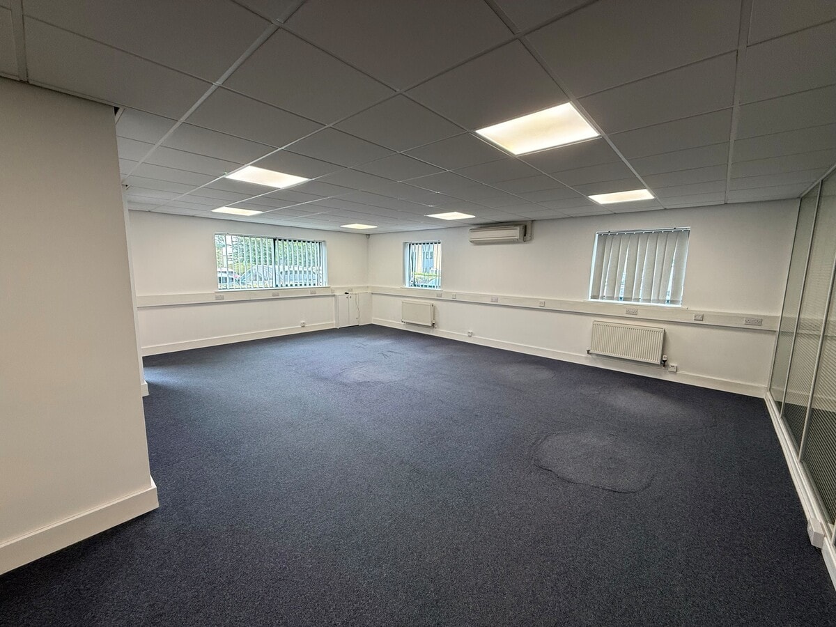 Broadway Ln, South Cerney, GLS GL7 5XL - Lot A3A - - Photo intérieure - Image 1 of 10