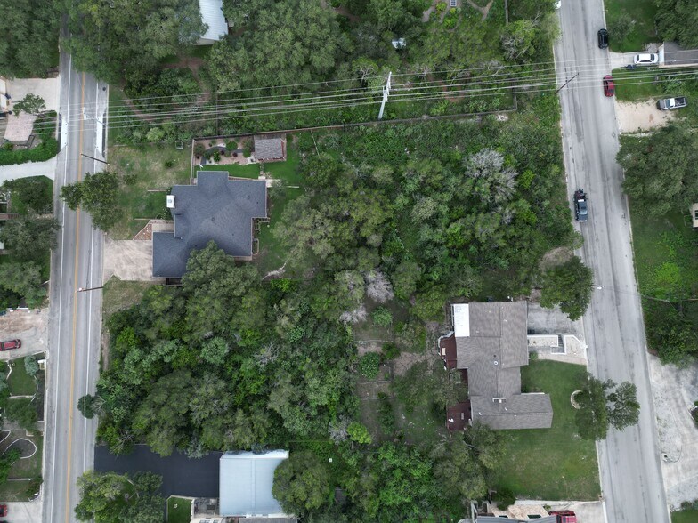 98 Mission Dr, New Braunfels, TX à vendre - Photo de l’immeuble – Image 2 sur 4