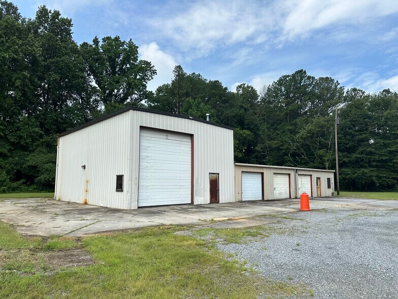 4030 Shirley Dr SW, Atlanta, GA à louer - Photo de l’immeuble – Image 2 sur 4